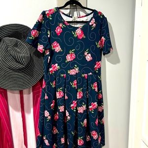 Lularoe Amelia dress